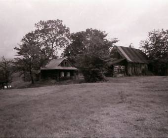 časť osady Cudrákovia vpreavo dom č 738 Klokočov 1987