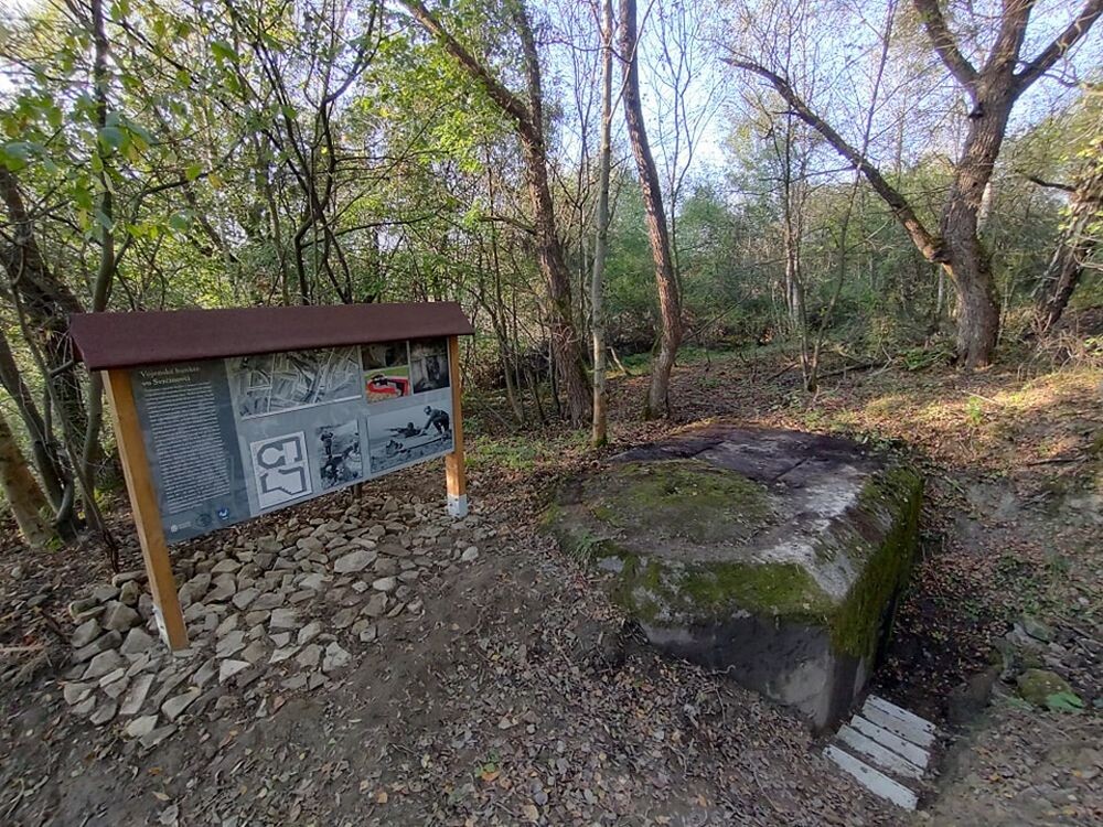 vojensky bunker svrcinovec 006