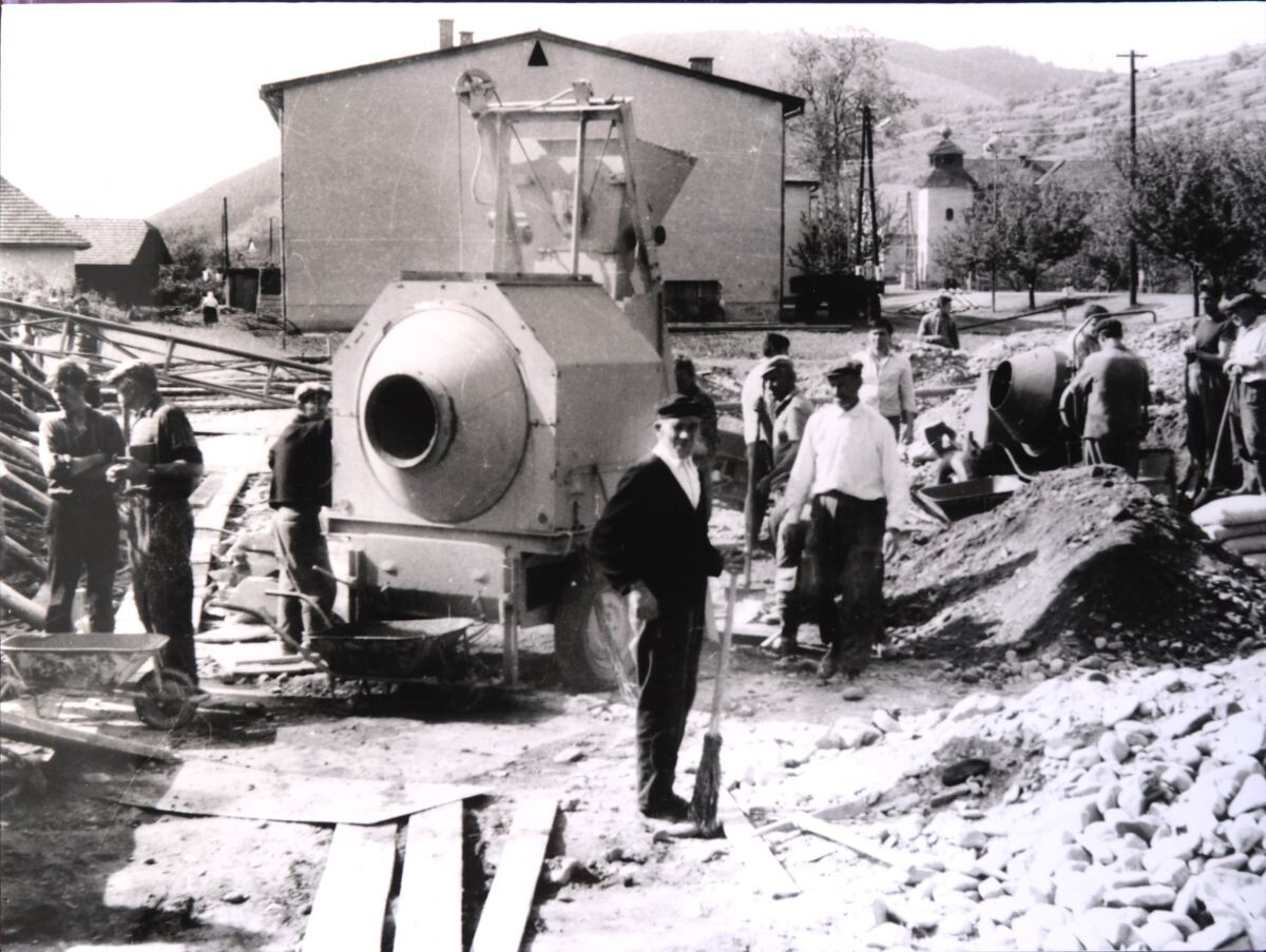 kostol zborov stavba 004
