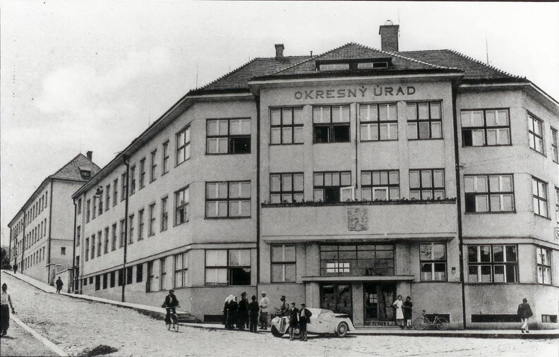 cadca okresny urad historia1