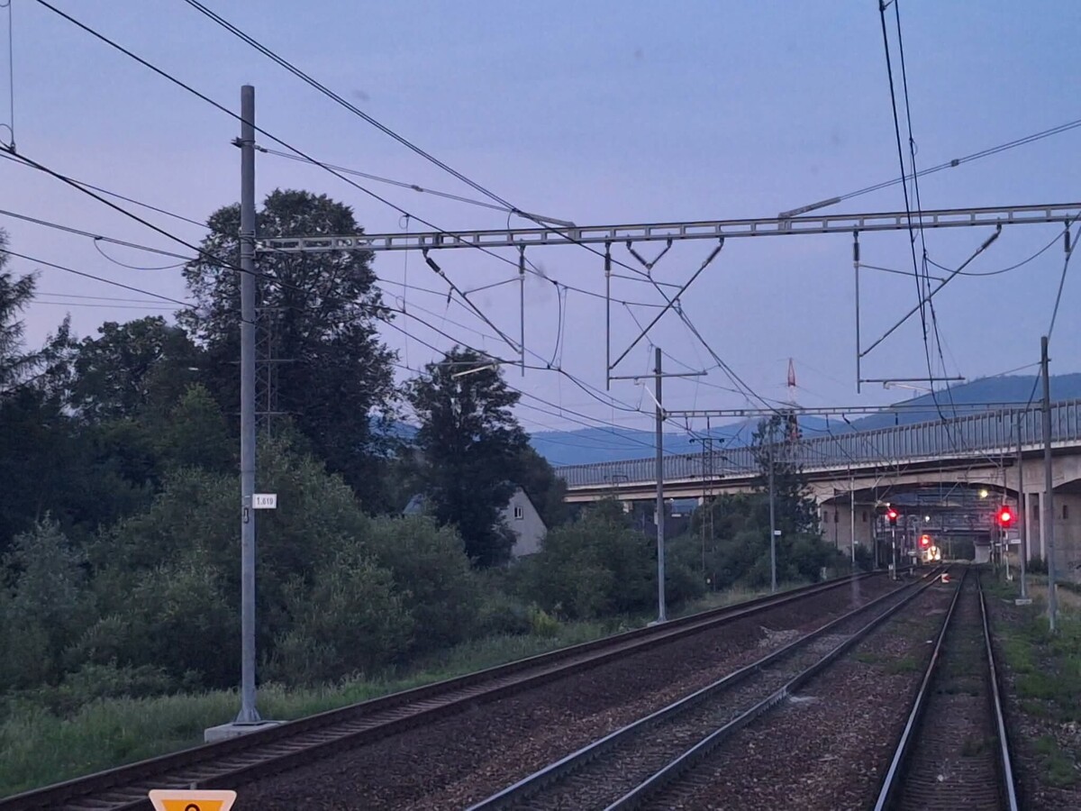 foto zeleznica vedenie